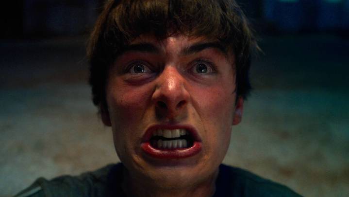 I Got Jump Scared By My Alarm Clock Sound on Stranger Things 5