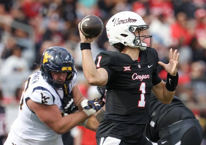 Deadspin | Conner Weigman, Houston stumble into matchup with UCF