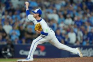 Reports: Shane Bieber picks up $16M option, stays with Jays