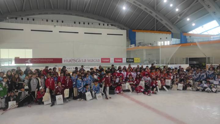 El Memorial Santoro del Club Hielo Jaca se asienta como un referente para la cantera nacional