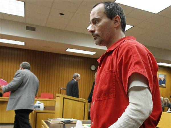 Father charged with murder in 2010 disappearance of 3 sons