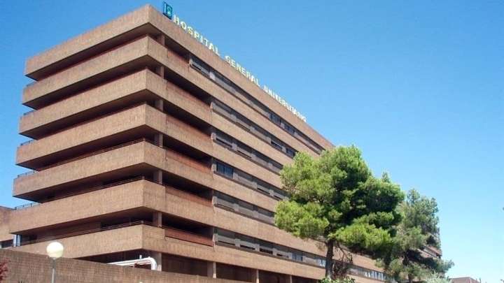 Dos afectados por inhalar humo tras el incendio de una vivienda en Albacete