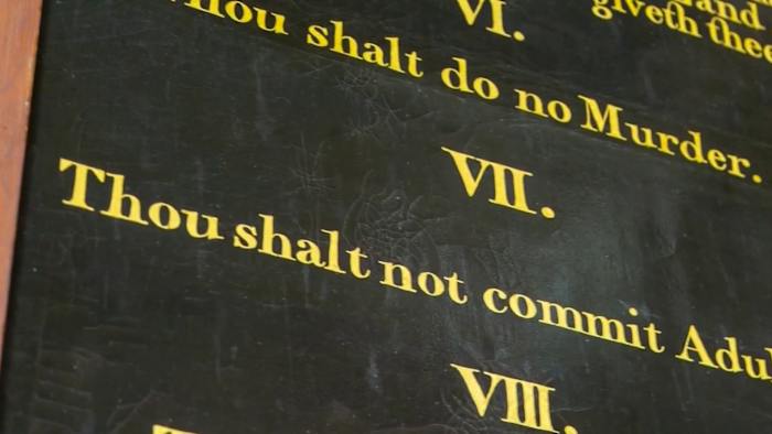Texas judge orders school districts to pause Ten Commandments displays