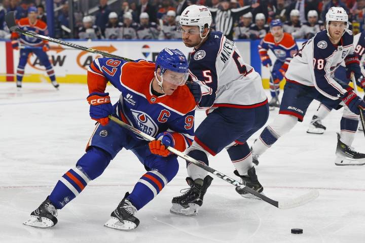 Deadspin | Connor McDavid helps Oilers come back for OT win over Blue Jackets