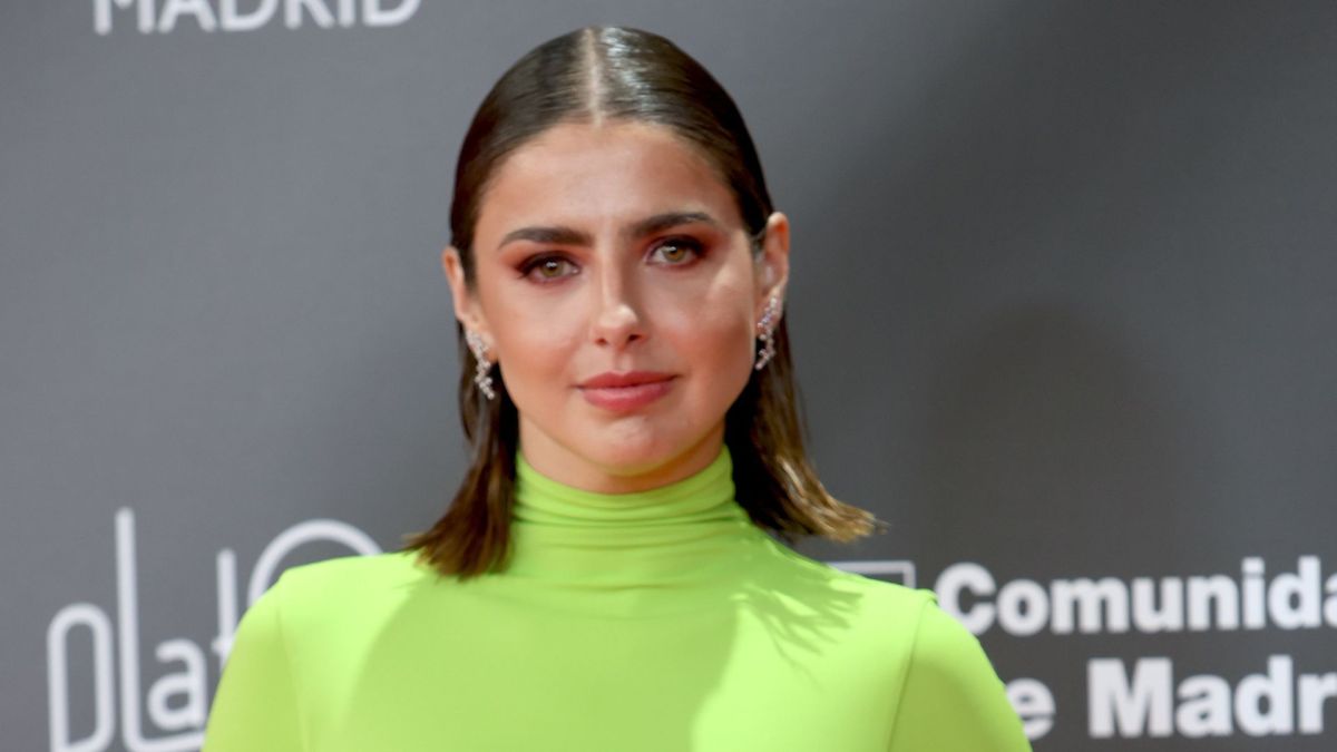 Michelle Renaud presume su pancita de embarazo en la premier de “Camino a Arcadia”