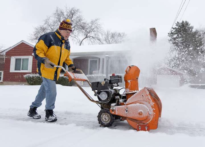 More lake effect snow for Monday, several inches possible in parts of Michigan