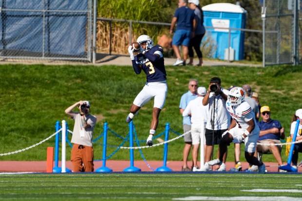 Reports say UNC football player Carver Cheeks to enter transfer portal