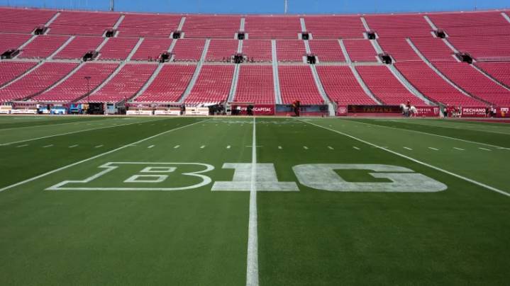 FOX Sports analyst sees possibility of Big Ten contender becoming FBS independent