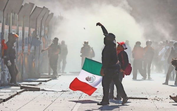 ¿A quién sirve el bloque negro? ¿Quién lo financia y quién lo maneja?