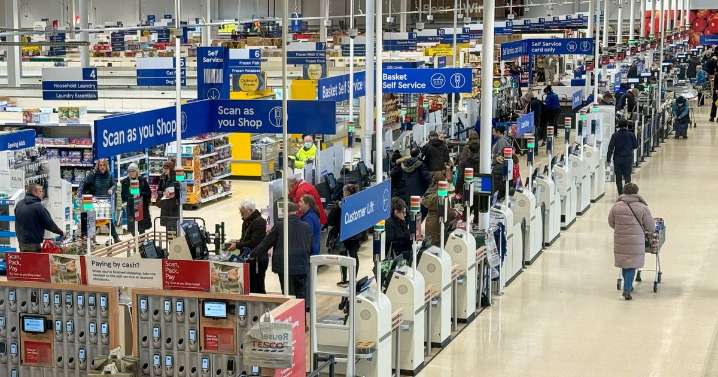 Tesco shoppers with 'worrying symptoms' urged to use service in 350 stores