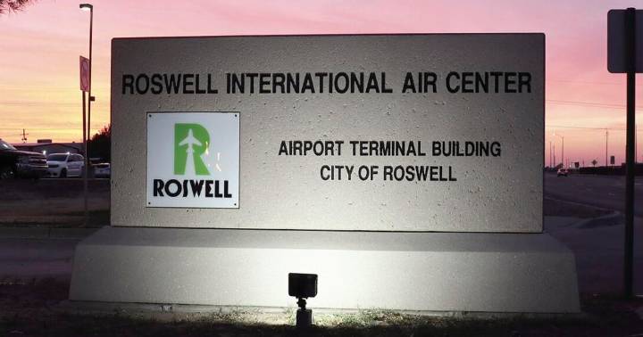 RFP for addition to airport terminal building advances