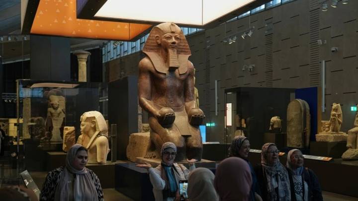 Egipto inaugura un enorme museo nuevo dedicado a su antigua civilización