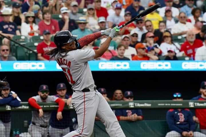 El Magallanes consigue el permiso del súper prospecto Jhostynxon García