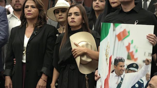 La Fiscalía identifica a un menor de 17 años como el presunto asesino de Carlos Manzo