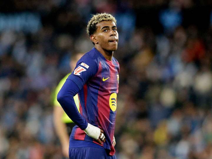 Lamine Yamal se baja de la convocatoria de España