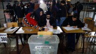 Todo lo que tienes que saber de la primera votación presidencial obligatoria de Chile