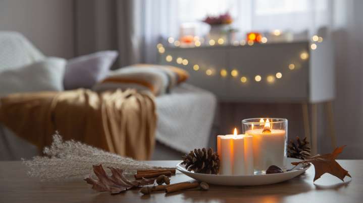 Reuse A Toilet Paper Holder To DIY A Stunning Holiday Centerpiece