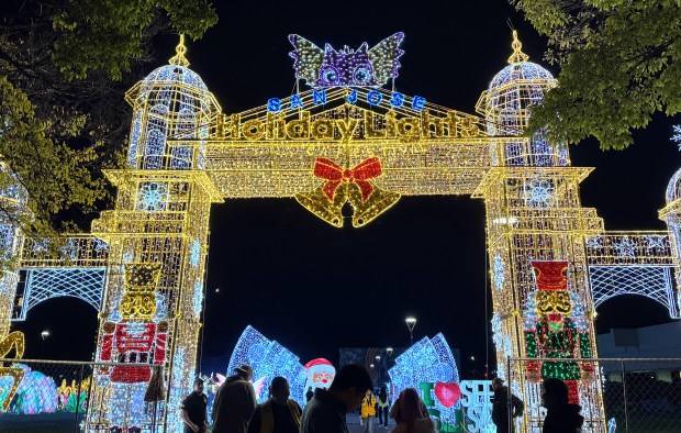 San Jose Holiday Lights event has Discovery Meadow glowing