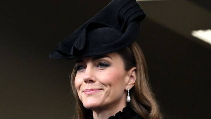 Kate Middleton Elevates an Already-Iconic Look for Remembrance Sunday