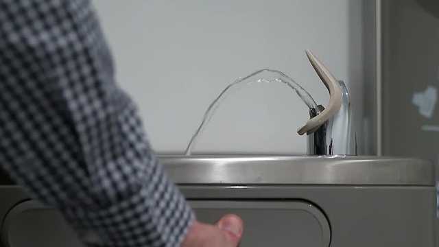 Woman's Doctor: Staying hydrated is important, even during winter