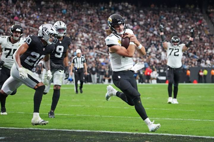 Deadspin | Jaguars survive Raiders in OT thanks to failed 2-point conversion