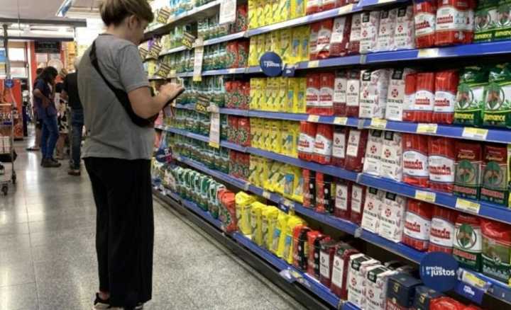 La inflación de octubre escaló al 2,3 por ciento, según el Indec