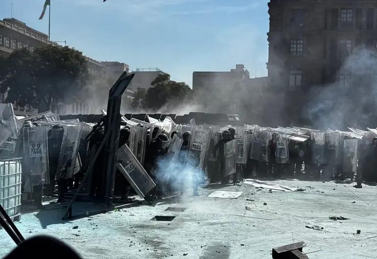 Movilización de Gen Z termina con más de 100 heridos en el Zócalo