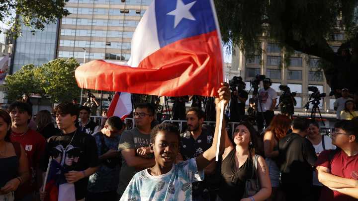 Las elecciones en Chile se irán a una segunda vuelta entre la ultraizquierdista Jara y ultraderechista Kast