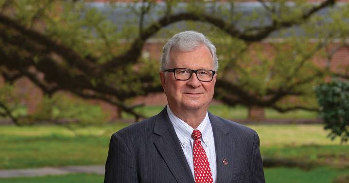 Dr. Joseph Savoie announces retirement from UL presidency