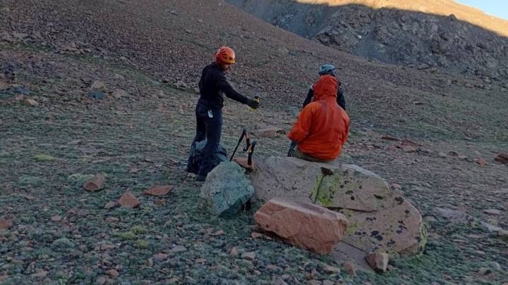 Rescataron a un andinista que se perdió en un cerro a más de 3.000 metros de altura
