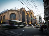 El barrio donde atacaron a la mujer brasileña, plagado de fisuras: "Son impredecibles y peligrosos"
