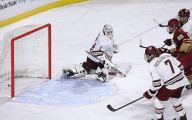 Four-goal third period dooms UMass men’s hockey vs. Providence