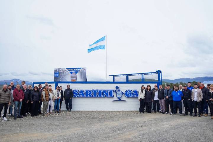 El Municipio acompañó la inauguración del nuevo taller de Sartini Gas en Tolhuin