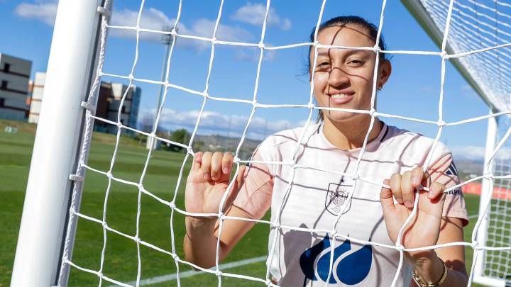 Fiamma Benítez, gran promesa de la Roja: "Esta selección se ha ganado el respeto de todos, lo demás es ruido"