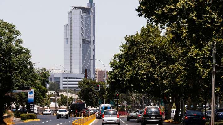 "Tengo mi vida hecha acá": el miedo crece entre los venezolanos sin papeles en Chile