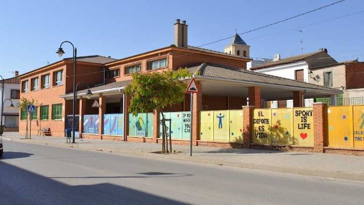 Junta ofrece a Las Pedroñeras una alternativa para construir el nuevo colegio