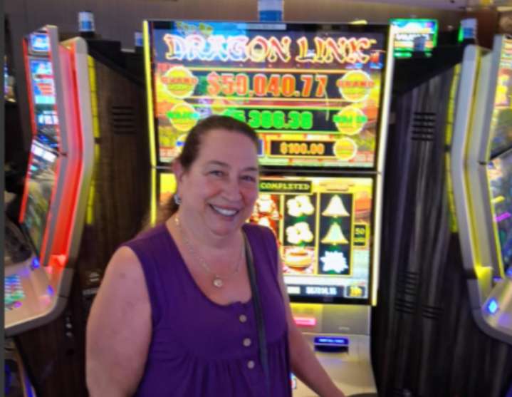 Mass. casino winner: $5 bet ends in jackpot prize
