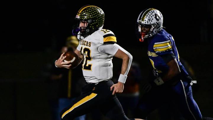 Northwestern Lehigh football pulls away from Notre Dame for 4th consecutive district title