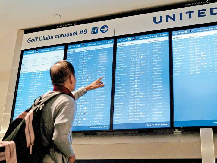 Cancelan más vuelos por cierre de gobierno