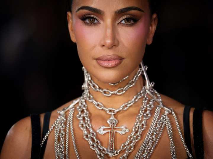 Kim Kardashian, de influencer y empresaria multimillonaria a estrella de una serie como abogada