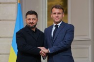 Defensa estratégica. Zelensky firma un acuerdo con Macron para comprar hasta 100 de los más avanzados aviones de combate franceses