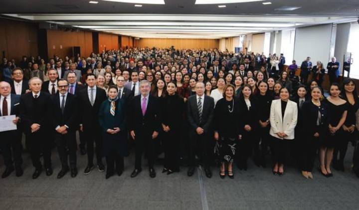 Canciller De la Fuente dice que México continuará en la defensa del derecho al asilo