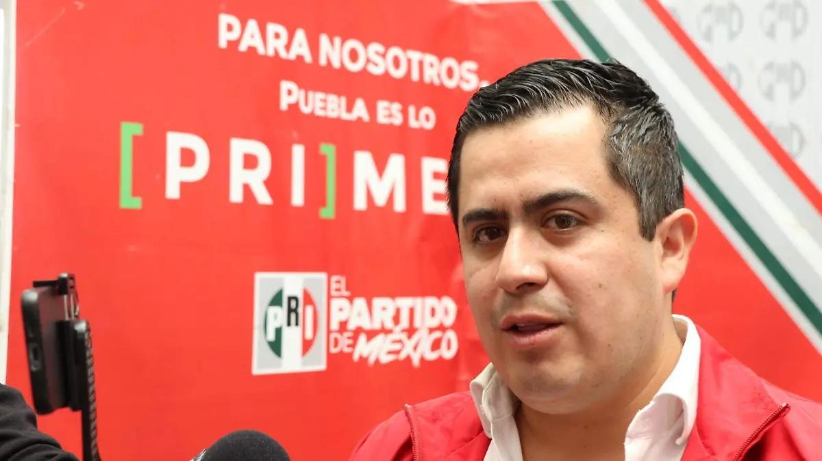 Hay piso parejo en la renovación del PRI de Puebla, asegura Lorenzo Rivera Nava