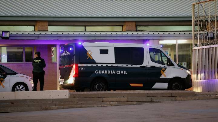 El PSOE admite su enfado porque Ábalos no renuncie al escaño