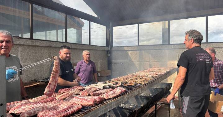 Máis de 600 veciños déronse cita no Magosto de Porqueira