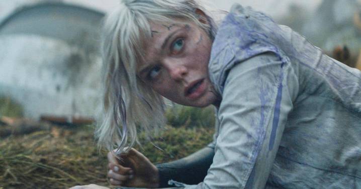 Movie Review: Elle Fanning's disjointed android steals the show in 'Predator: Badlands'