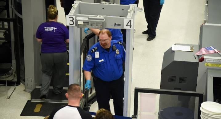 Estados Unidos hace obligatorio el control biométrico para extranjeros: ¿qué cambios entran en vigor en diciembre?