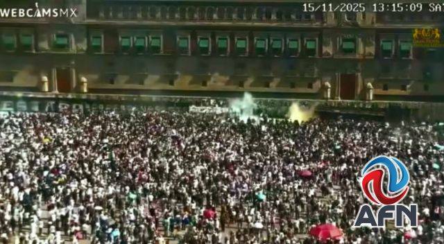 Protesta dejó saldo de 100 policías heridos y 20 detenidos en CDMX