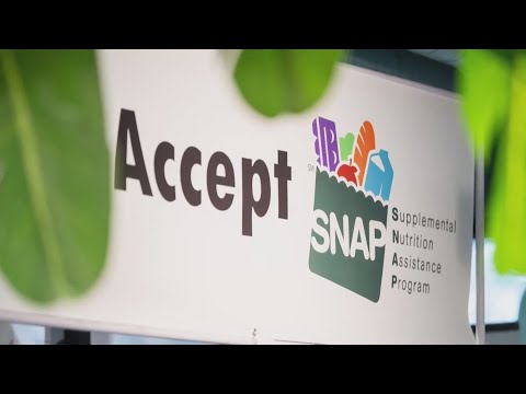 USDA told to pay full food stamp benefits amid federal shutdown
