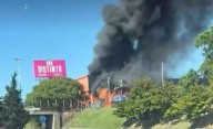 Voraz incendio en una fábrica textil de Villa Celina